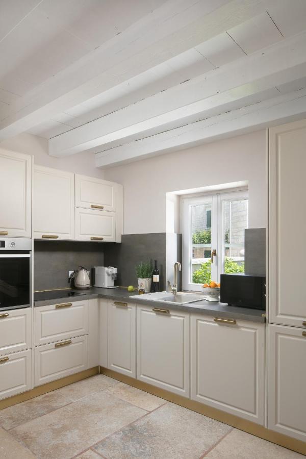 Residence Pietre D'Istria - With Private Service Burici Екстер'єр фото